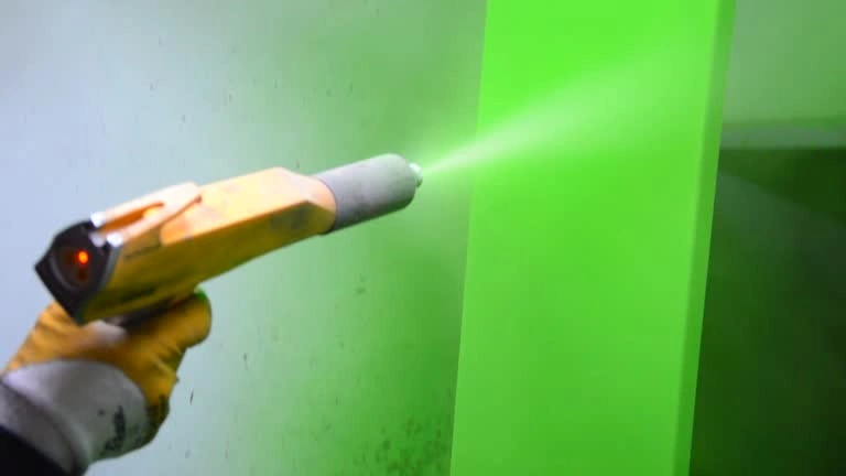 Mengaplikasikan powder coating
